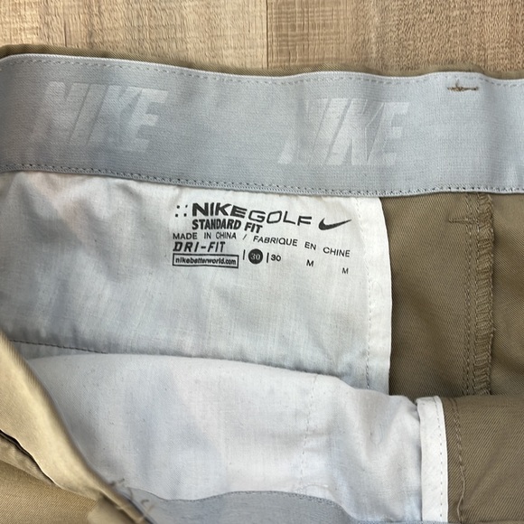 Nike Golf Men's Standard Fit Khaki Shorts - Picture 2 of 3
